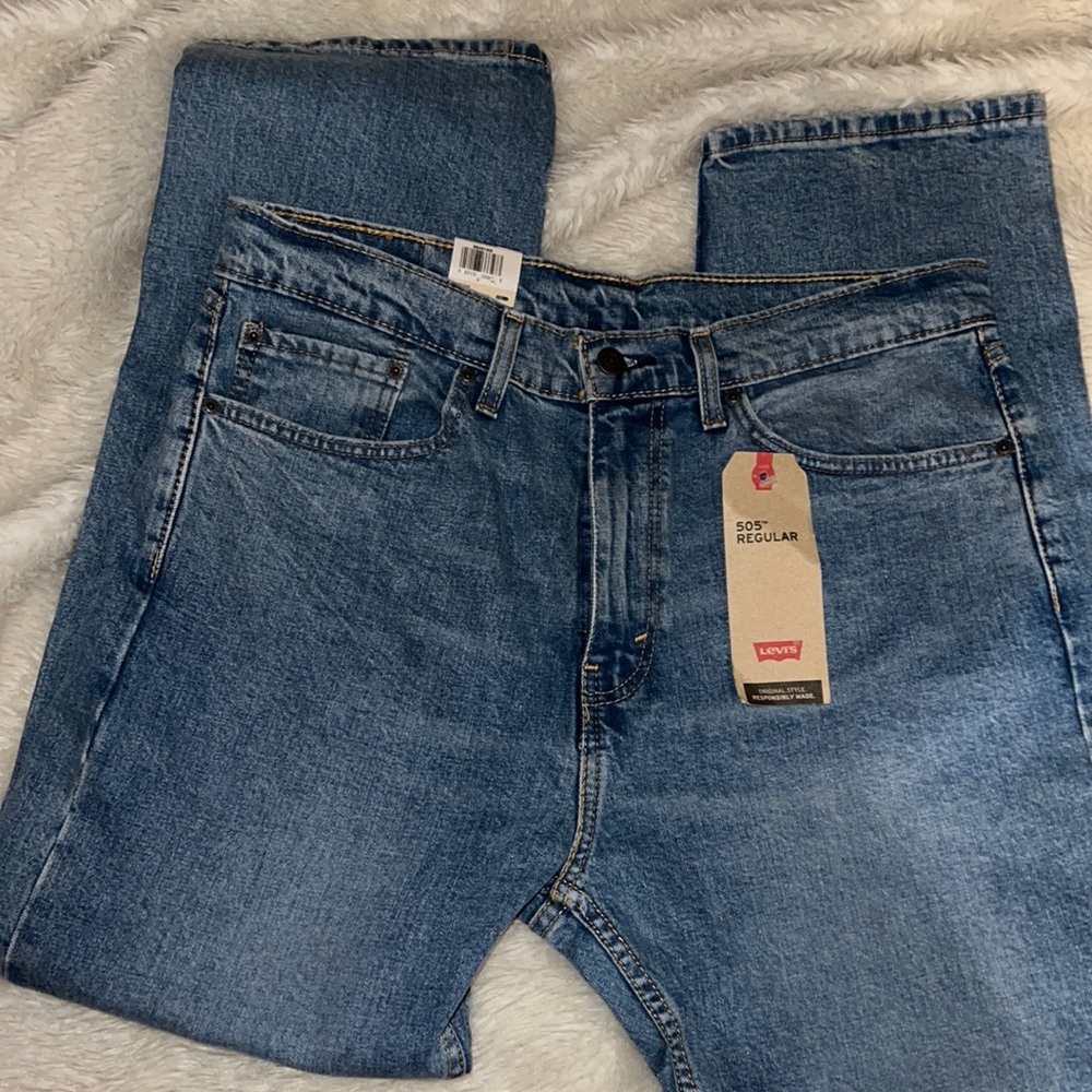 BRAND NEW LEVIS 505 jeans